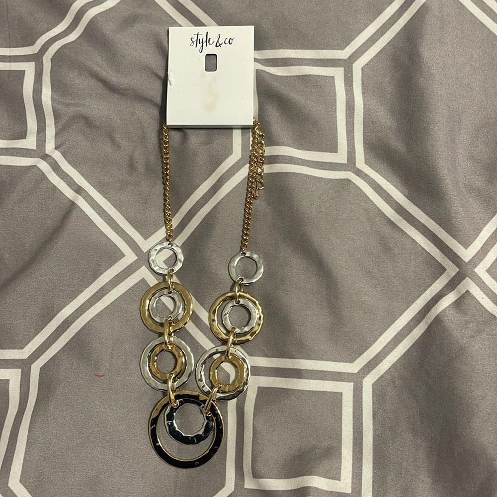 Woman’s necklace new with tags